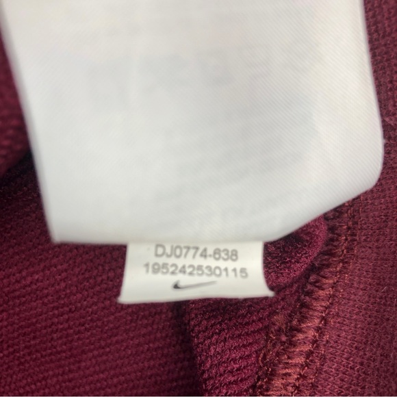 Nike Logo Embroidered Cropped Crewneck Sweatshirt Maroon Size Medium - Picture 6 of 8